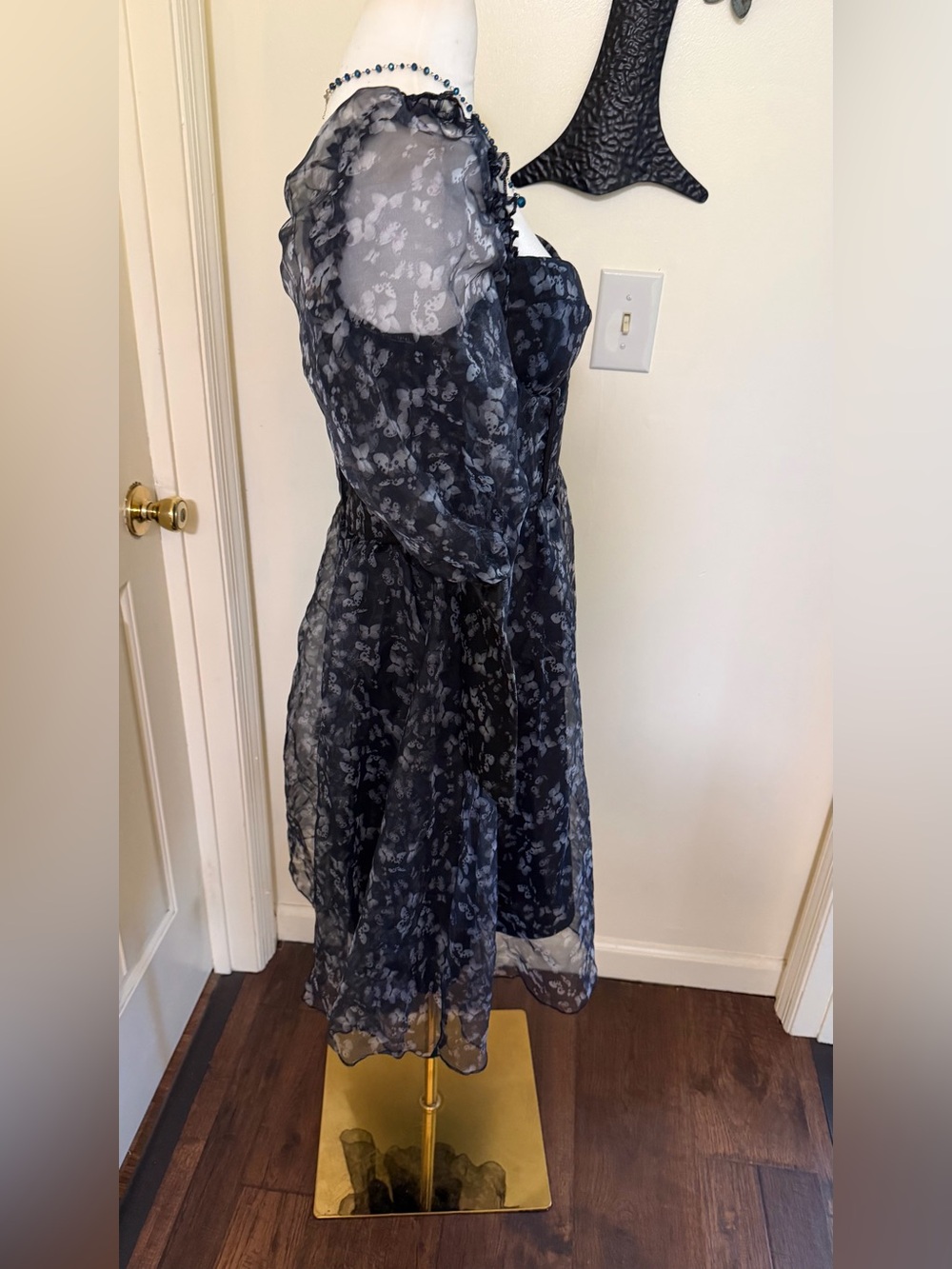 Sheer Puff-lantern Sleeve butterfly print Midi Dress by Missord - Picture 4 of 13
